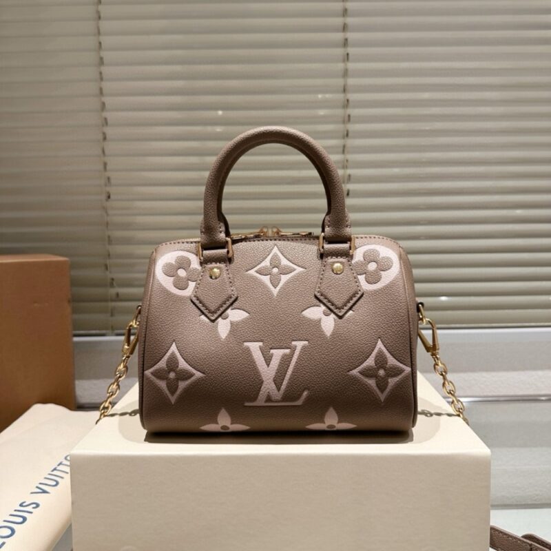 Alternative view of Louis Vuitton Speedy Bandoulière 20 Tourterelle Gray 20Cm M46575
