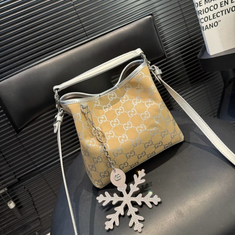 Alternative view of Gucci Gg Emblem Small Bucket Bag Silver Gg Fabric 20Cm 815118 Fafel 8741