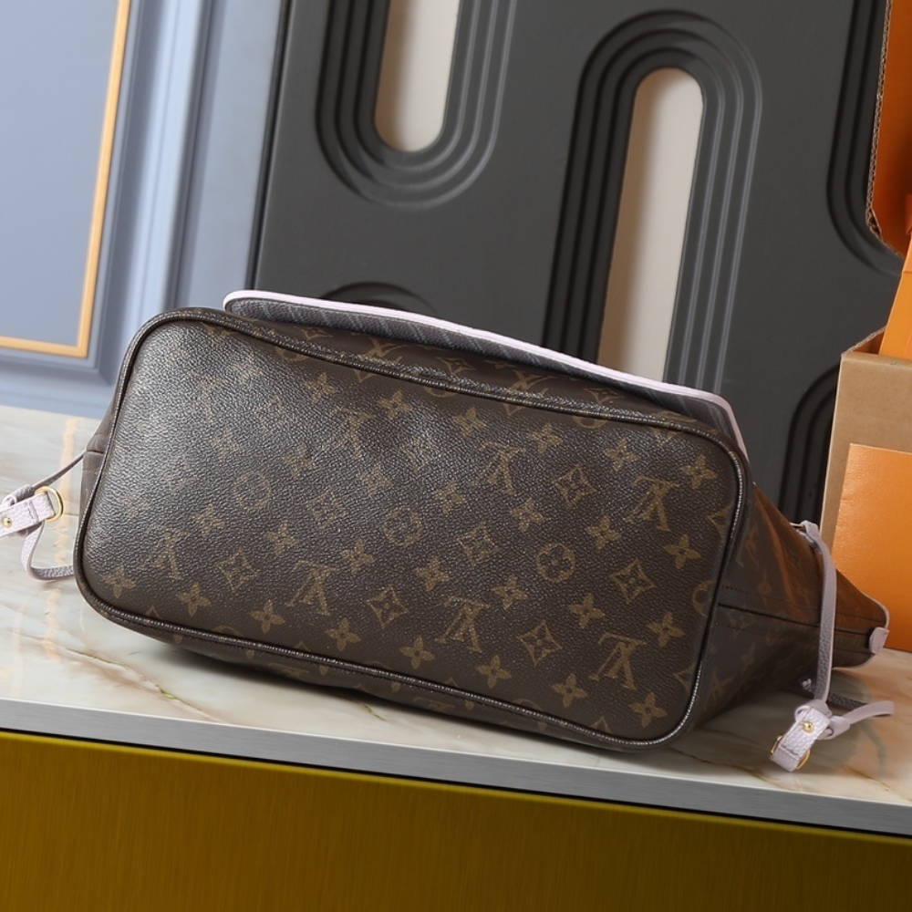 Louis Vuitton Neverfull Inside Out MM Monogram Misty Lilac 31Cm - Image 5