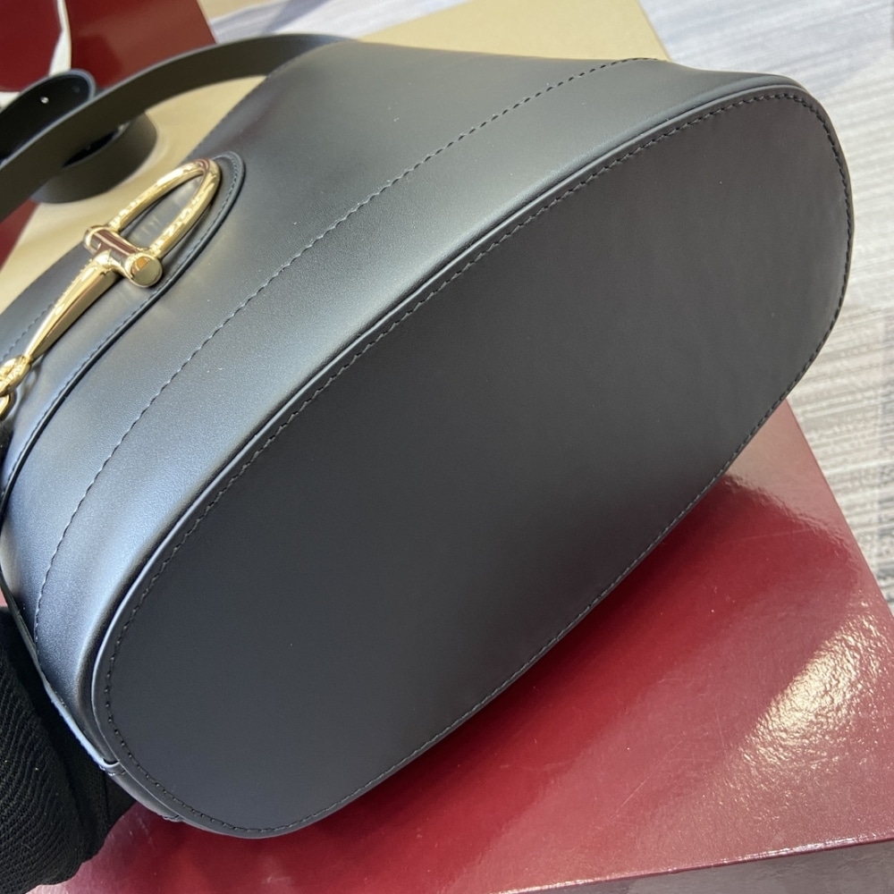 Gucci 73 Small Bucket Bag Black Smooth Leather 20Cm 833660 Aaec2 1000 - Image 4