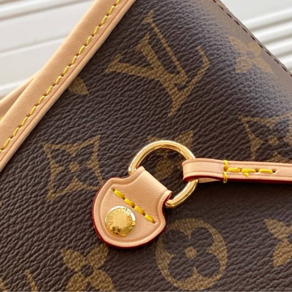 Louis Vuitton Neverfull Bandoulière Inside Out MM Monogram Rouge Sari 32Cm M12096 - Image 7