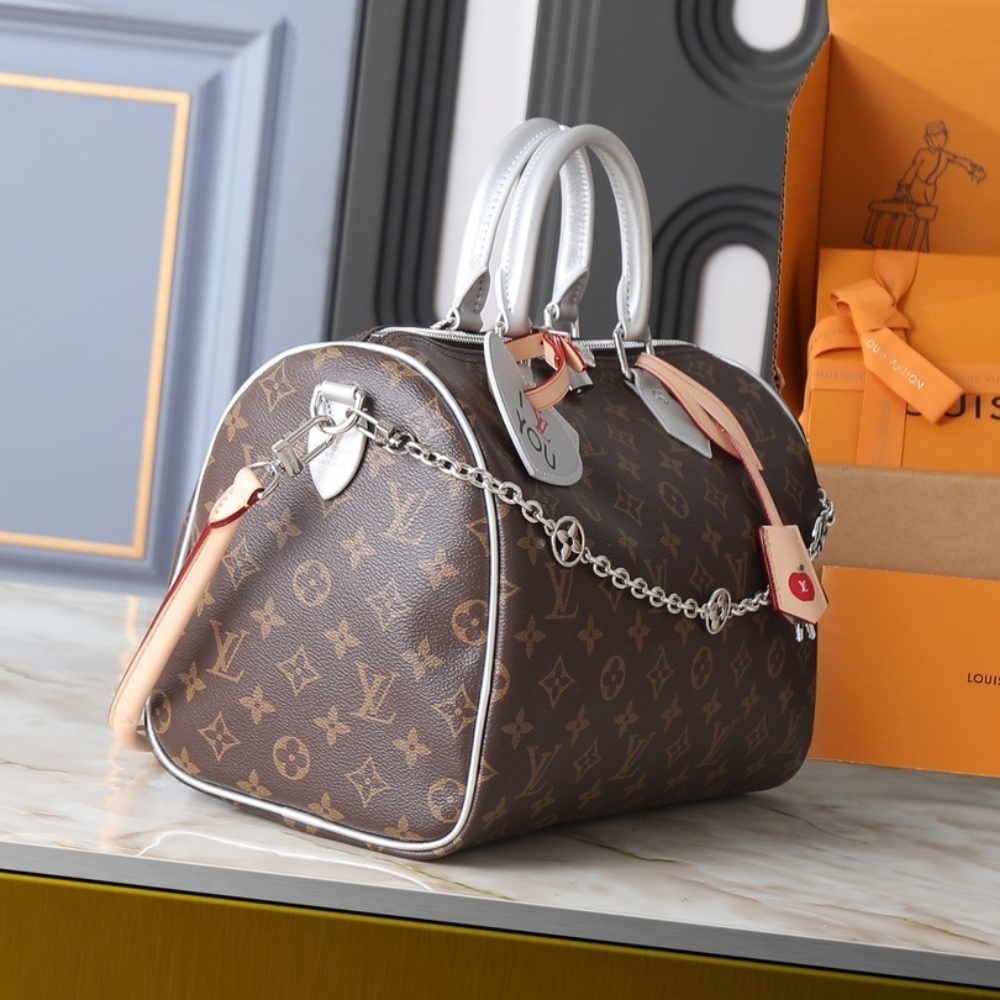 Louis Vuitton 57th Street NYC Speedy Bandoulière 30 Monogram Silver 30cm M27324 - Image 3
