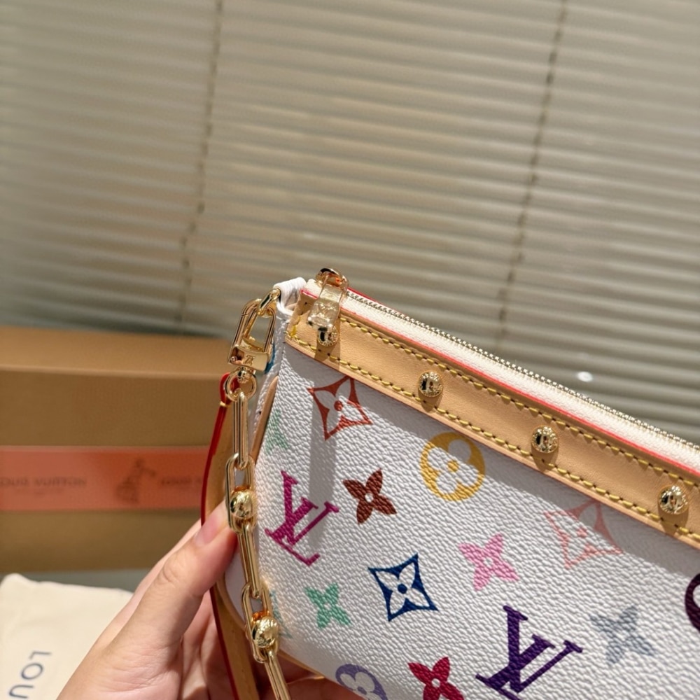 Louis Vuitton X Takashi Murakami Pochette Accessoires Multicolore White 22Cm M13404 - Image 8