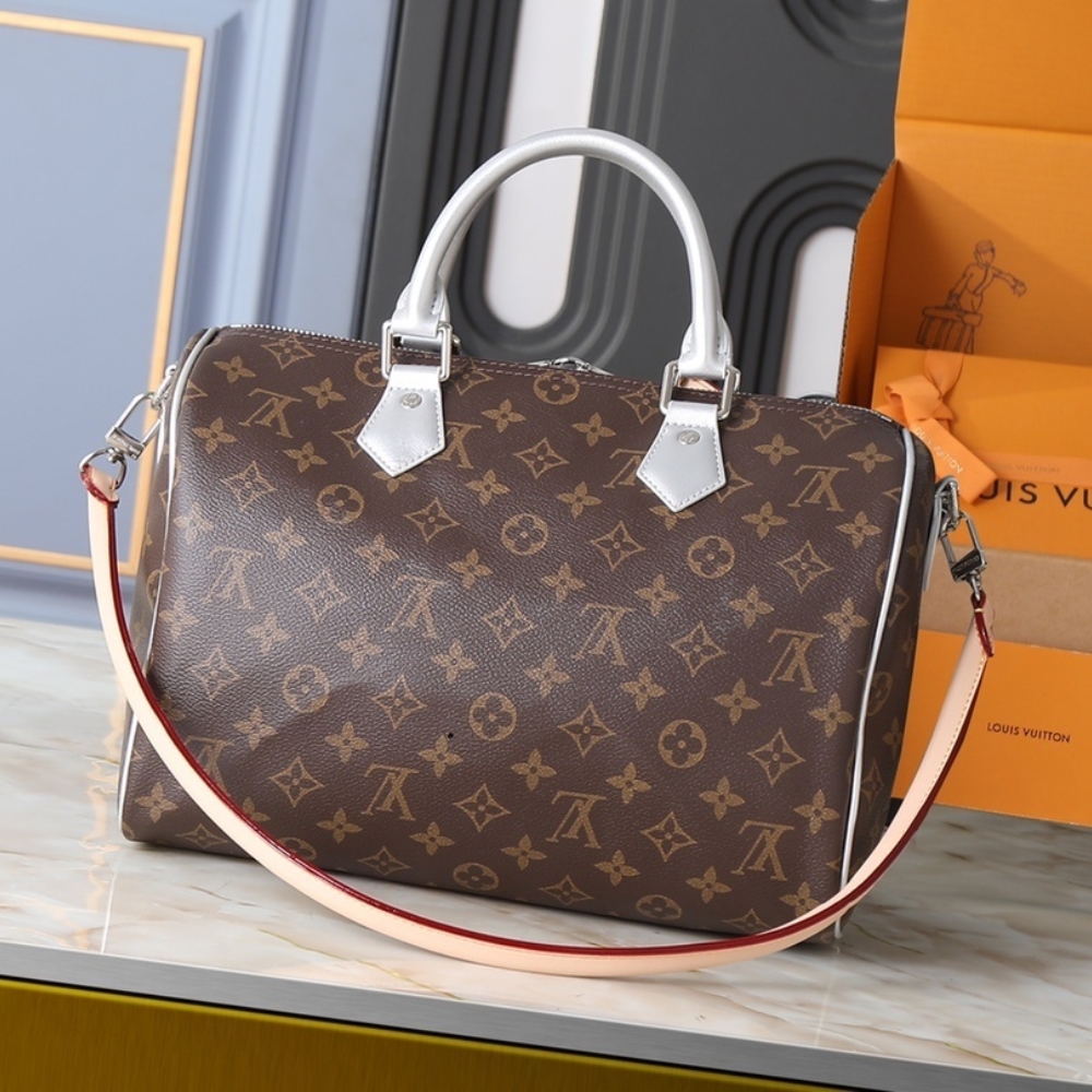 Louis Vuitton 57th Street NYC Speedy Bandoulière 30 Monogram Silver 30cm M27324 - Image 4