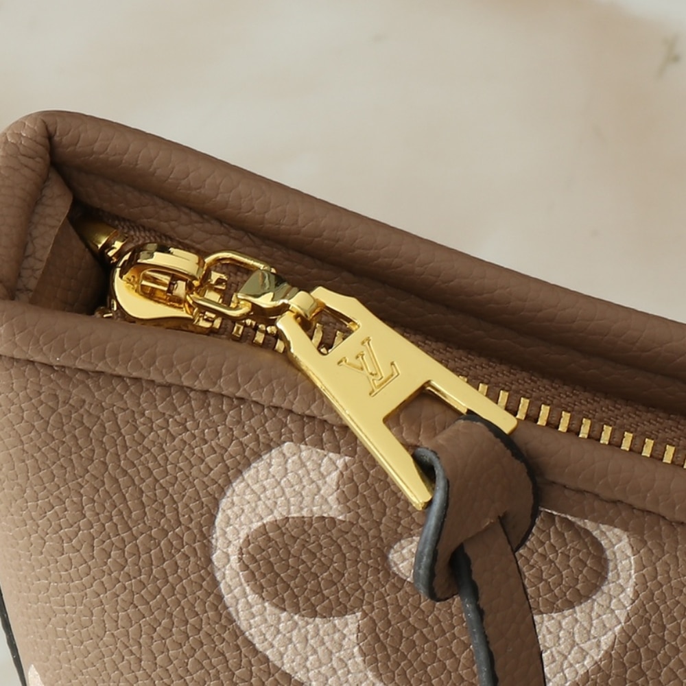 Louis Vuitton Carryall PM Crème Beige 29Cm M47180 - Image 6