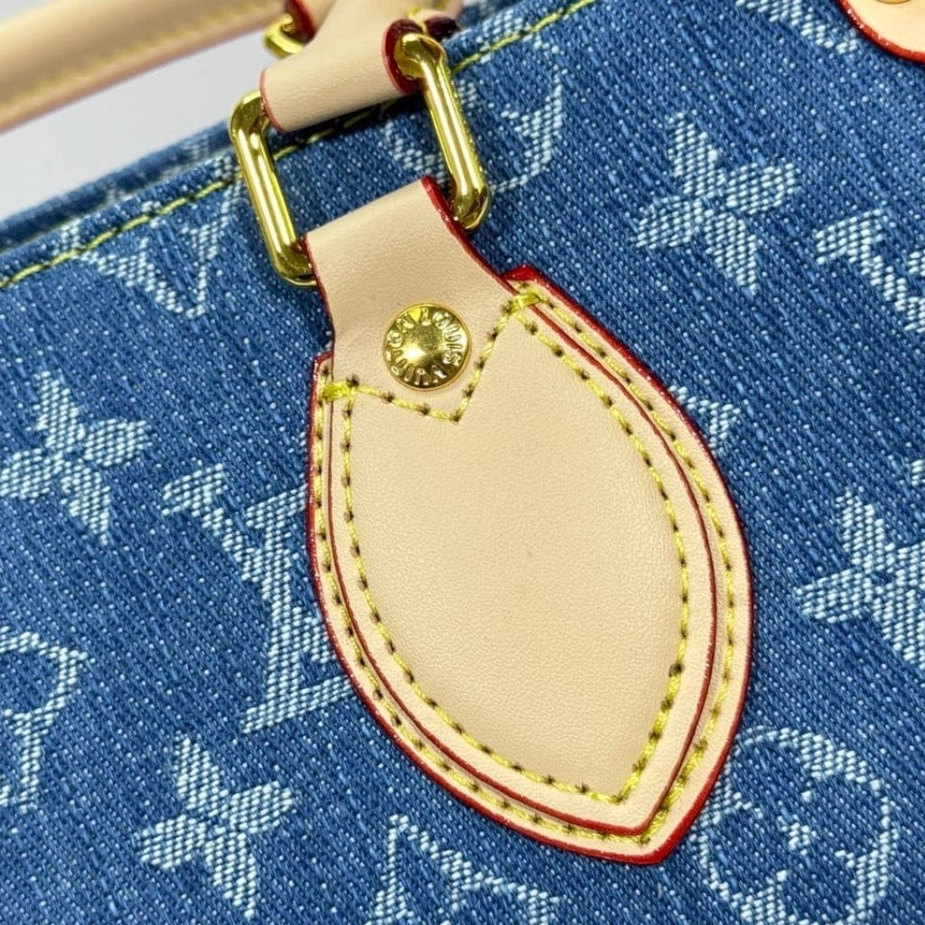 Louis Vuitton Onthego Lv Monogram Denim Tote Bag Light Blue 25Cm - Image 8