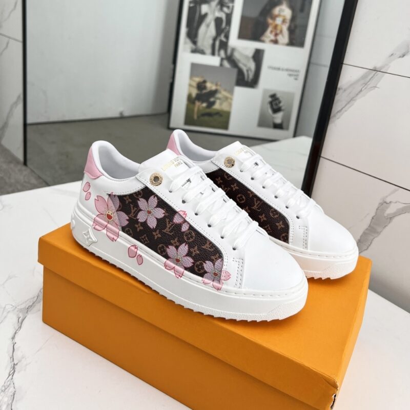 Alternative view of Louis Vuitton X Takashi Murakami Time Out Sneaker White 1Agwol