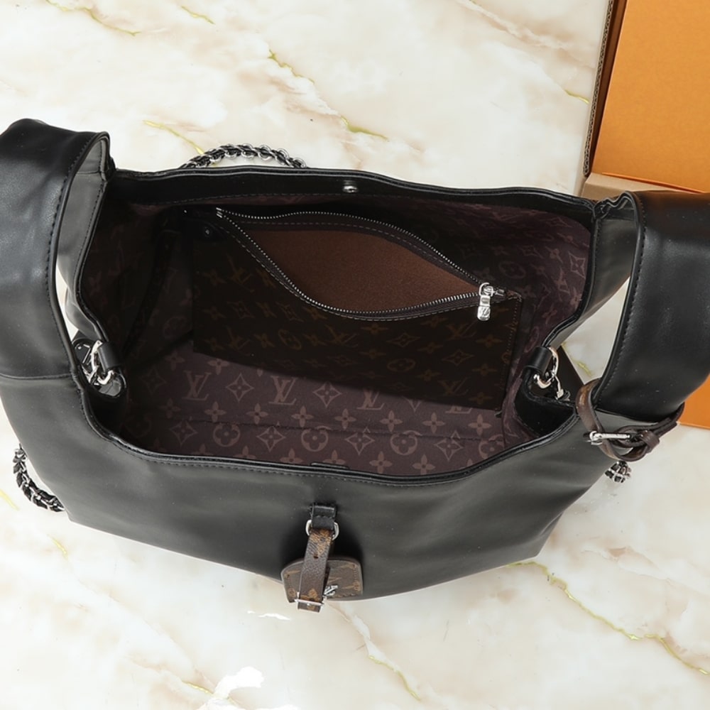Louis Vuitton Atlantis Vibe MM Black 41Cm M11266 - Image 7