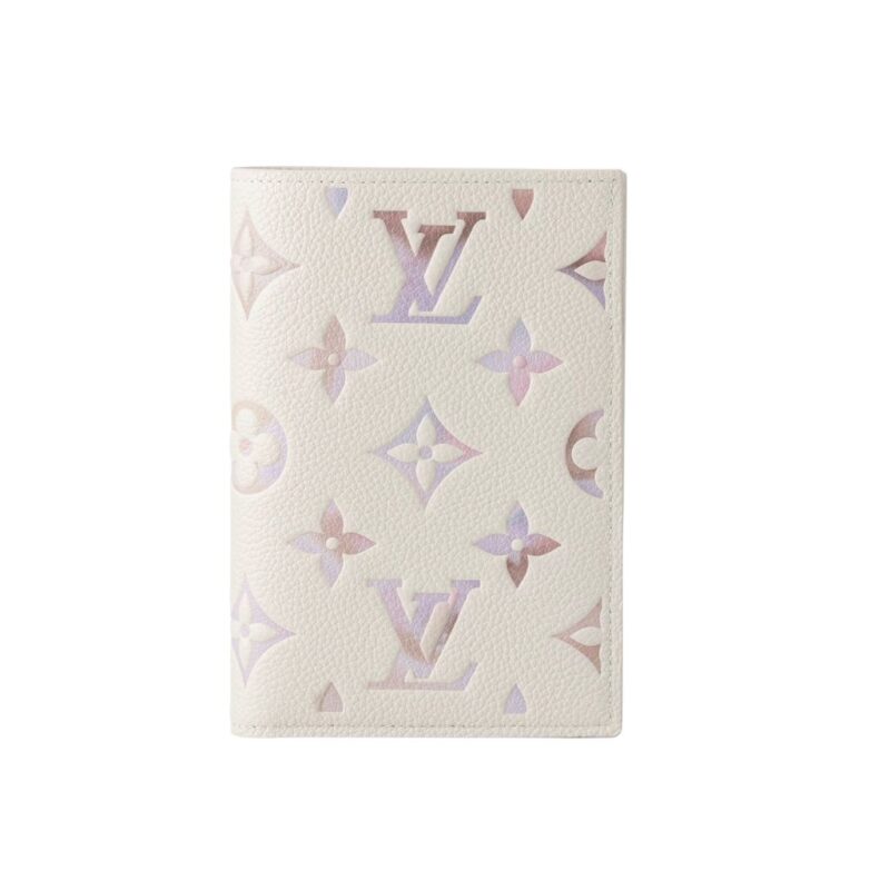 Louis Vuitton Passport Cover Dream Beige 14Cm M25917