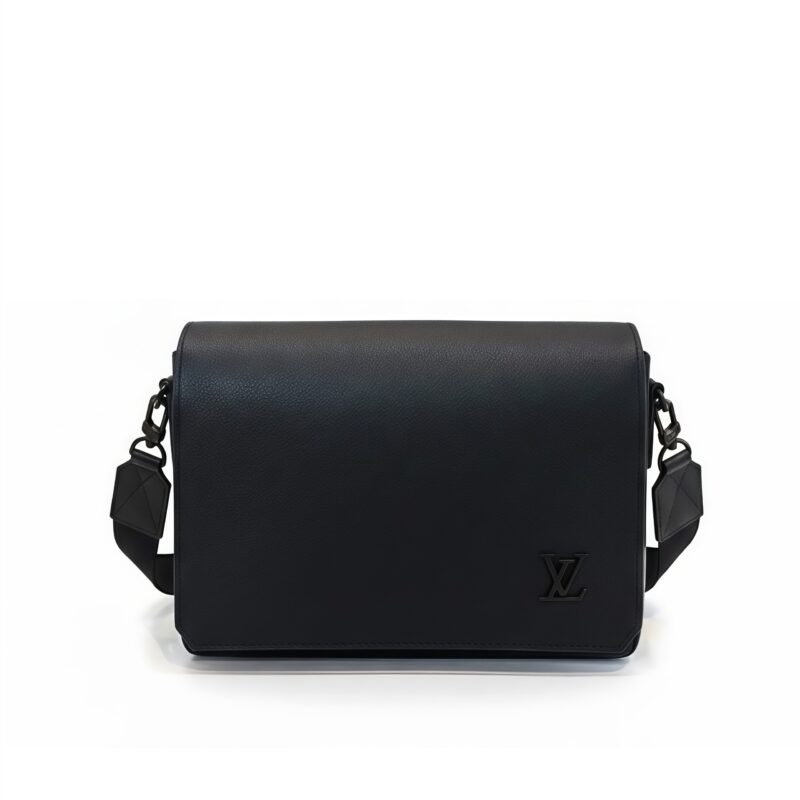 Louis Vuitton Takeoff Messenger PM Black 22Cm M24769