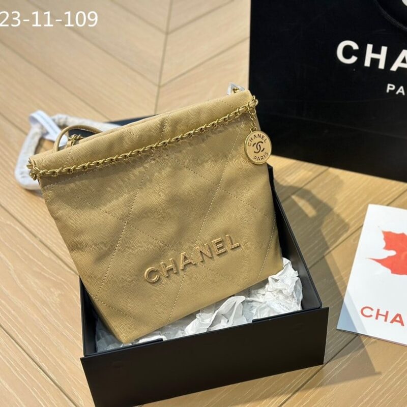 Alternative view of Chanel 22 Mini Bag Grain Calfskin Yellow 23Cm