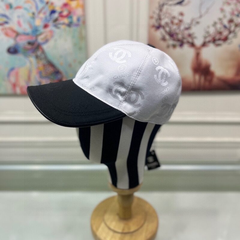Alternative view of Chanel Cap White Black