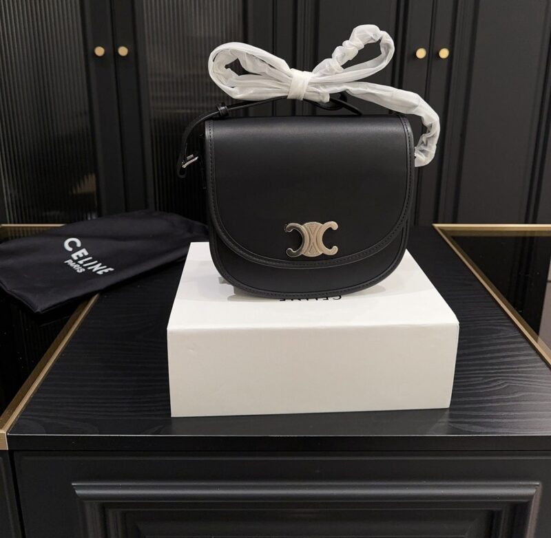 Alternative view of Celine Medium Besace Triomphe In Supple Natural Calfskin Black 21Cm 114453Fh1 38Si