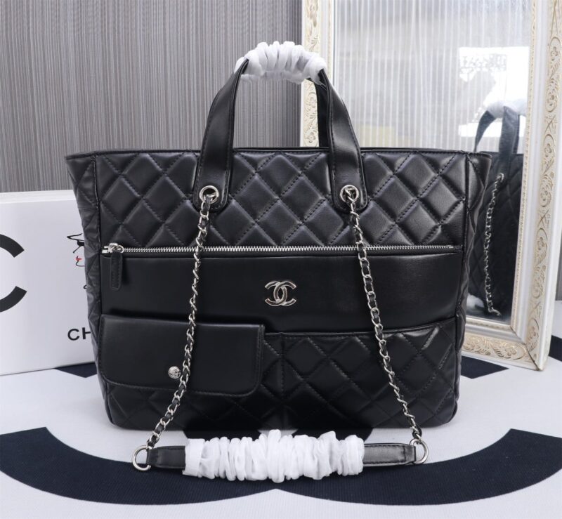 Alternative view of Chanel 20C Ultra Pocket Tote Bag Quilted Black Leather 37Cm As1300 90123316
