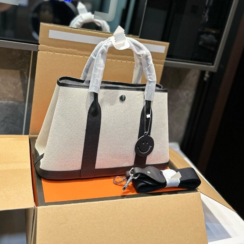 Alternative view of Hermes Garden Party 30 Handbag Canvas Black 30Cm