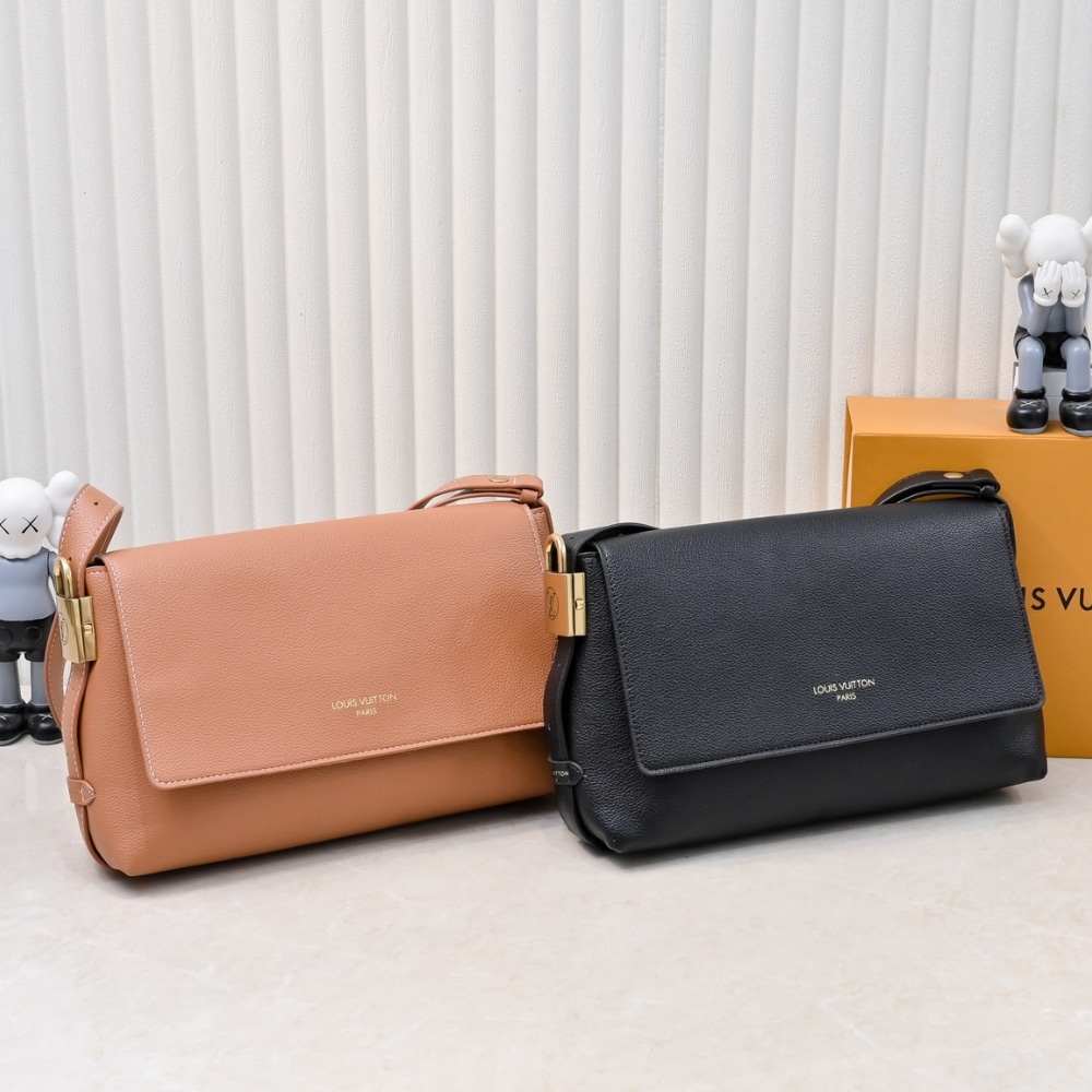 Louis Vuitton Low Key Messenger Brown 30Cm M13151 - Image 3