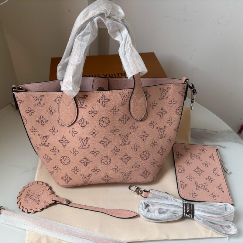 Alternative view of Louis Vuitton Blossom Mahina Bag Pink 21Cm M23196