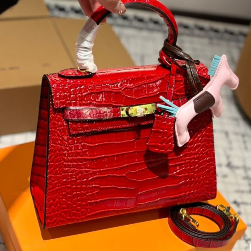 Alternative view of Hermès Kelly 25 Alligator Red 25Cm