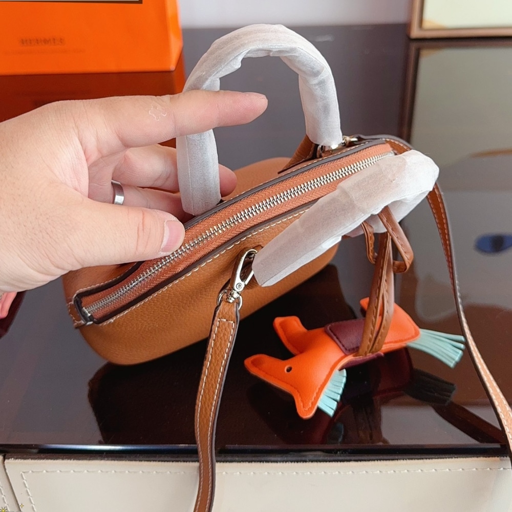 Hermes Bolide 1923 Mini Bag Leather Brown 18Cm H075180Ck37 - Image 4