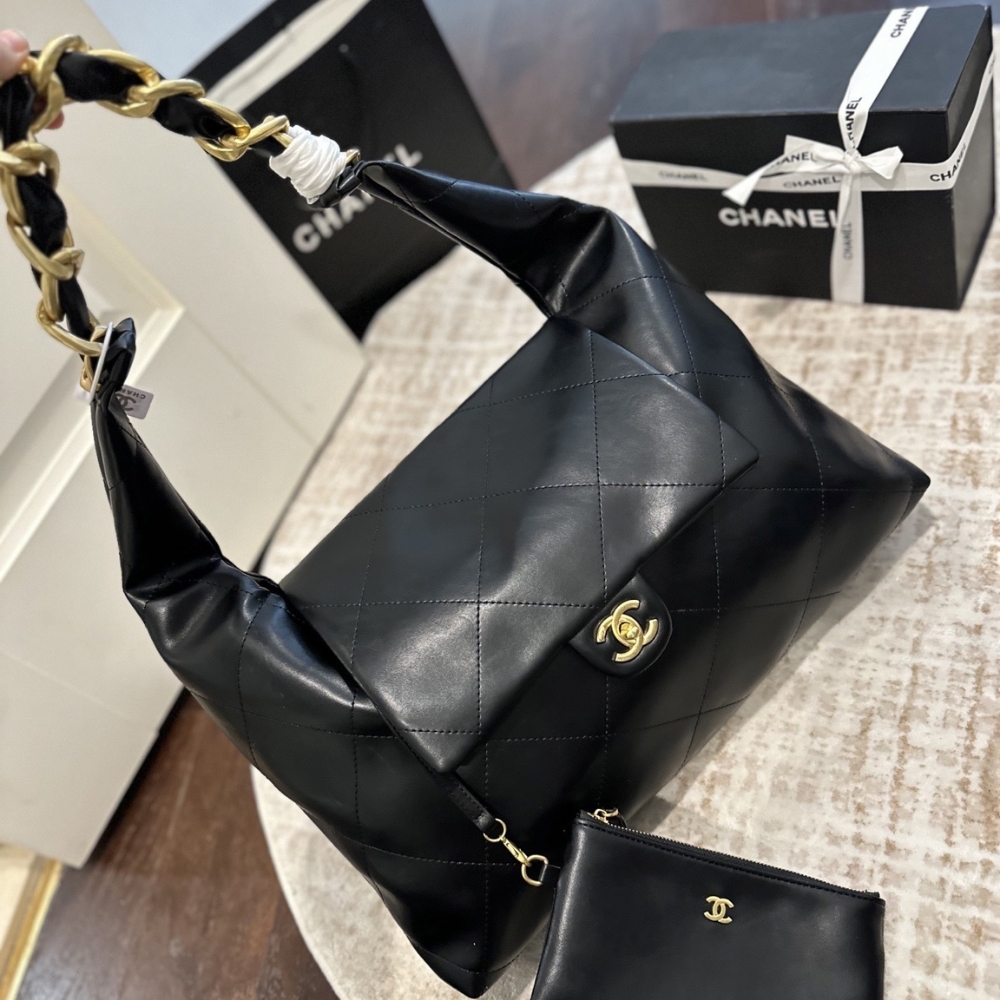 Chanel Maxi Hobo Bag Black Leather 43Cm AS5839 B22140 94305 - Image 2
