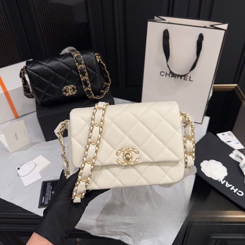 Chanel Mini Flap Bag And Gold Hardware Light Beige 20Cm - Image 2