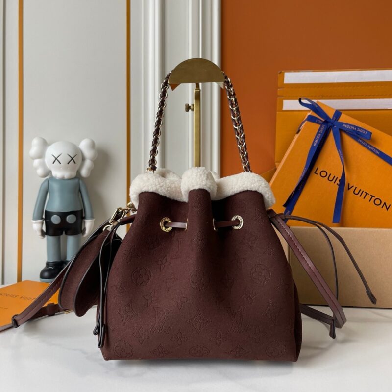 Alternative view of Louis Vuitton Bella Chocolate 22Cm M26684