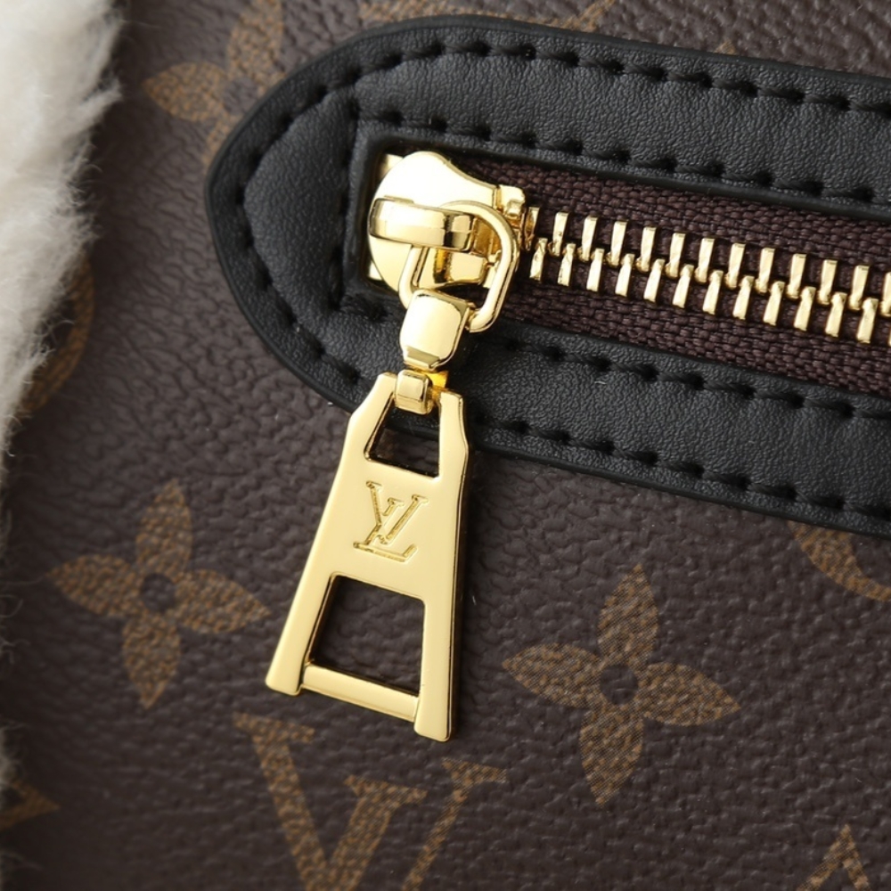 Louis Vuitton Teddy Mitt Monogram Brown 27Cm M26853 - Image 8