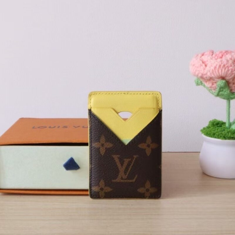 Alternative view of Louis Vuitton Porte Cartes Magnet Monogram Yellow 9Cm M12853