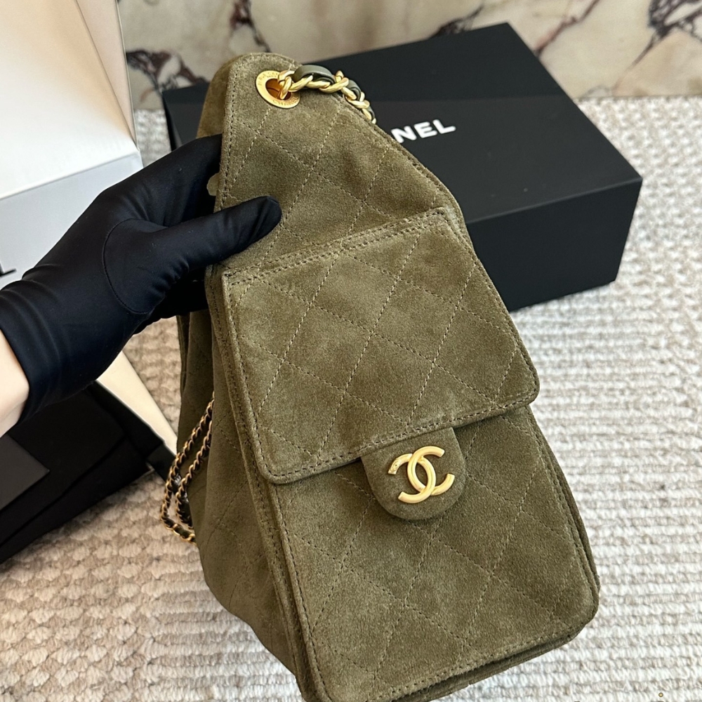 Chanel Small 25 Handbag Gold Tone Metal Khaki 26Cm - Image 3