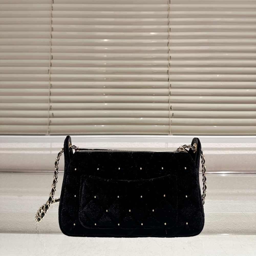 Chanel Velvet Crystal Quilted Chain Hobo Bag In Black 22Cm AP4861 B17652 93405 - Image 7