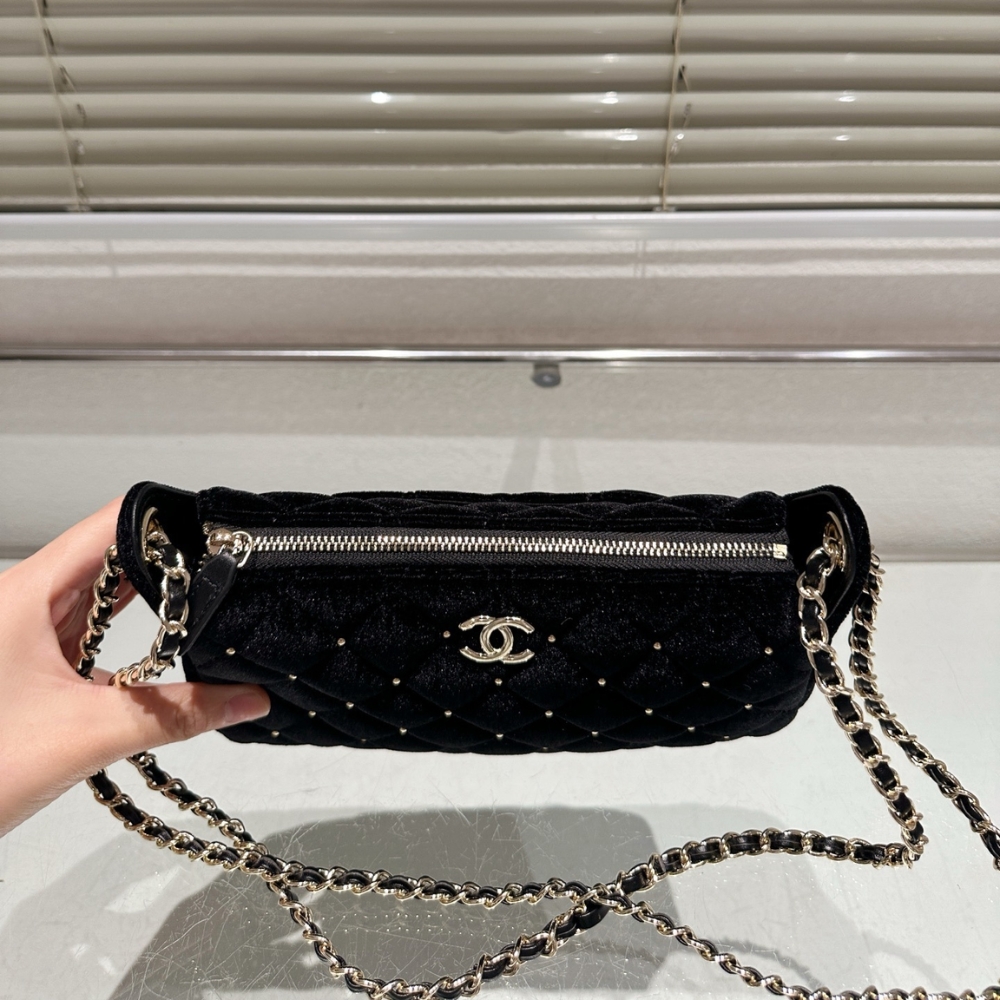Chanel Velvet Crystal Quilted Chain Hobo Bag In Black 22Cm AP4861 B17652 93405 - Image 5