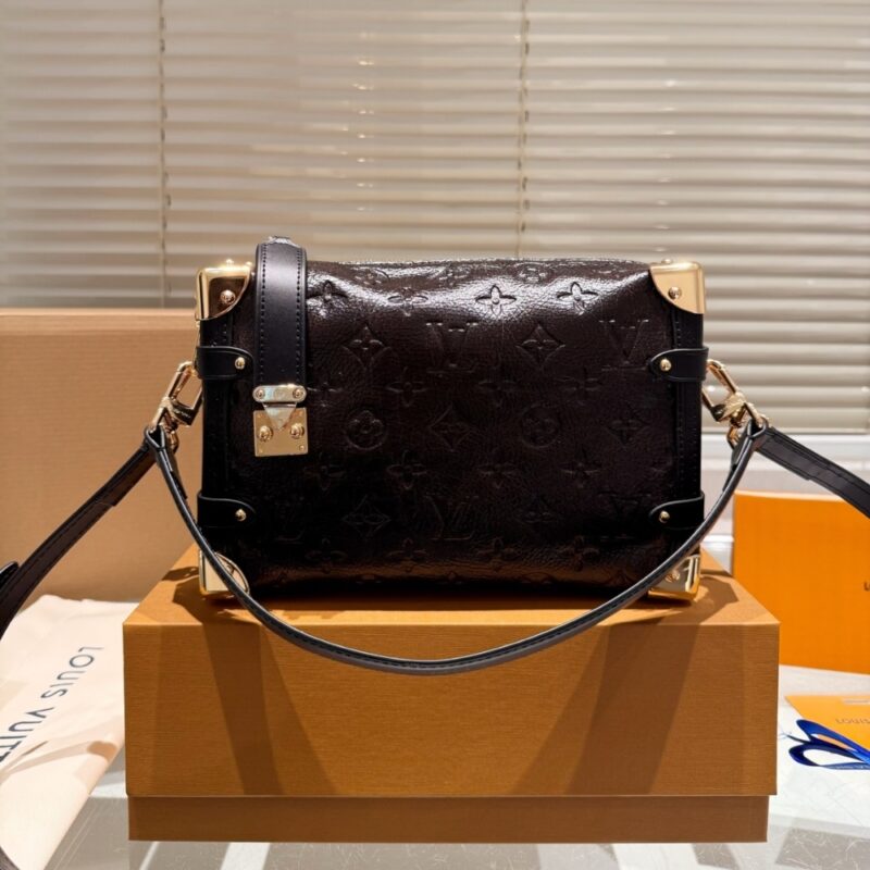 Alternative view of Louis Vuitton Side Trunk MM Dark Brown 23Cm M26304