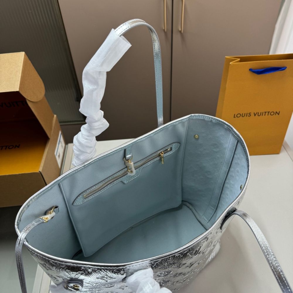 Louis Vuitton Neverfull MM Silver 32Cm - Image 10