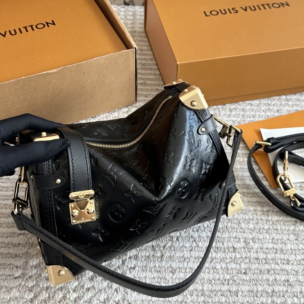 Louis Vuitton MM Side Trunk Bag Gold Metal Black 23Cm - Image 7