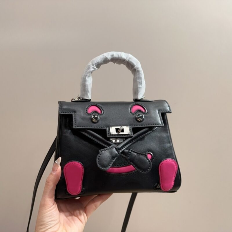 Alternative view of Hermes Kelly Doll Horseshoe Quelle Idole Black Pink 17Cm