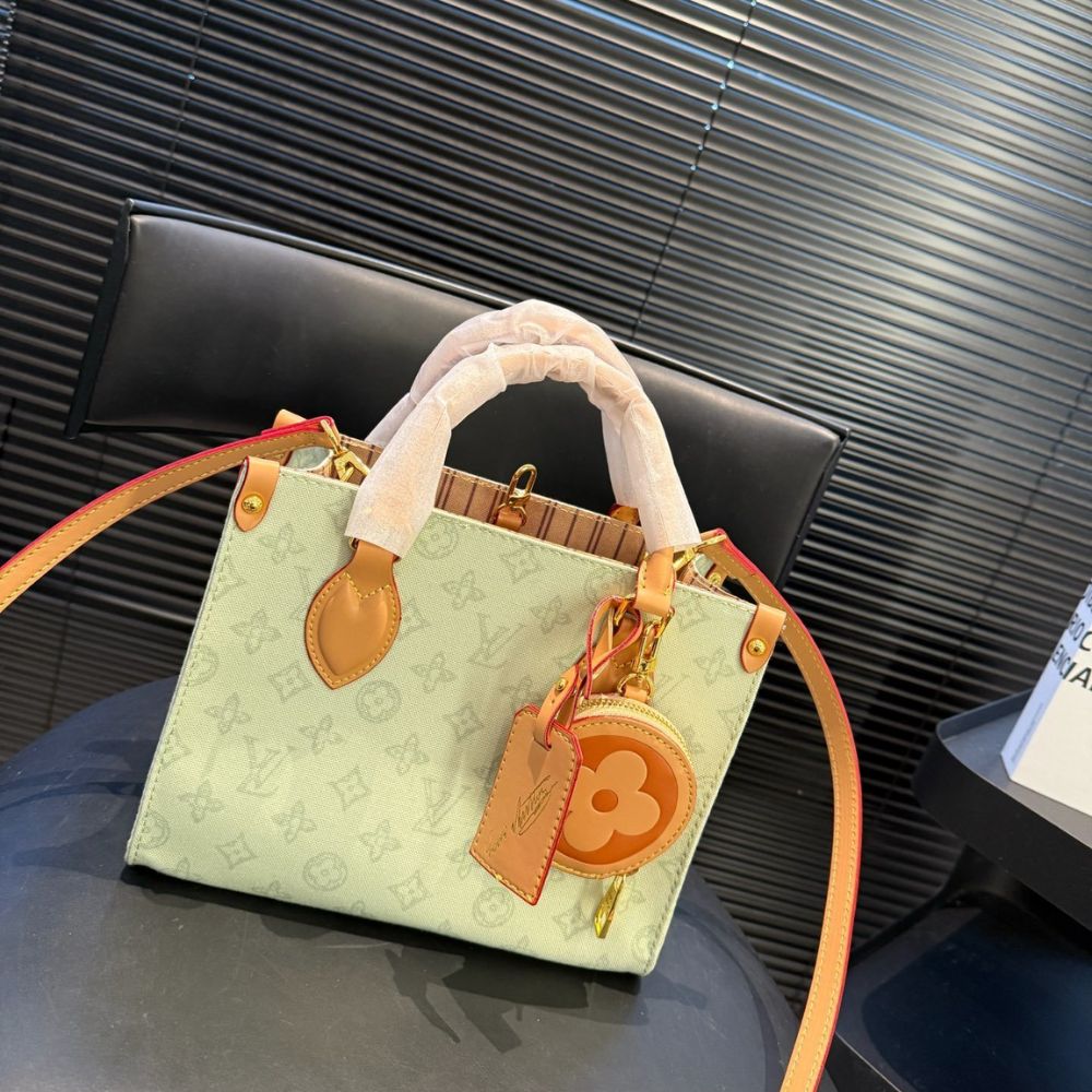Louis Vuitton Onthego PM Monogram Origine Vert Asnières 25Cm - Image 2