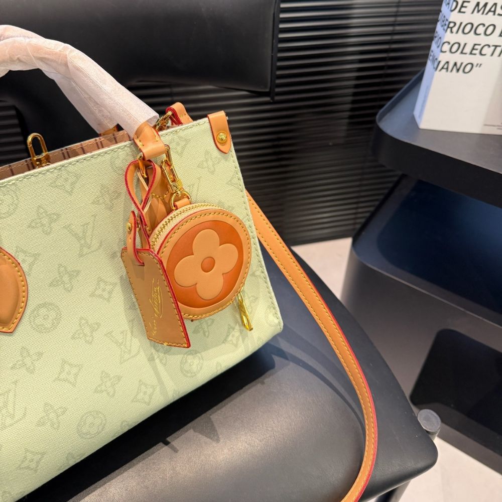 Louis Vuitton Onthego PM Monogram Origine Vert Asnières 25Cm - Image 3