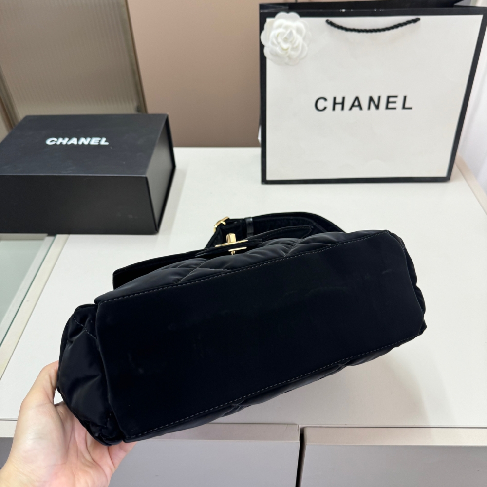 Chanel Large Bowling Bag Velvet Effect Nylon Gold Tone Metal In Black 27Cm AS5054 B21379 94305 - Image 5