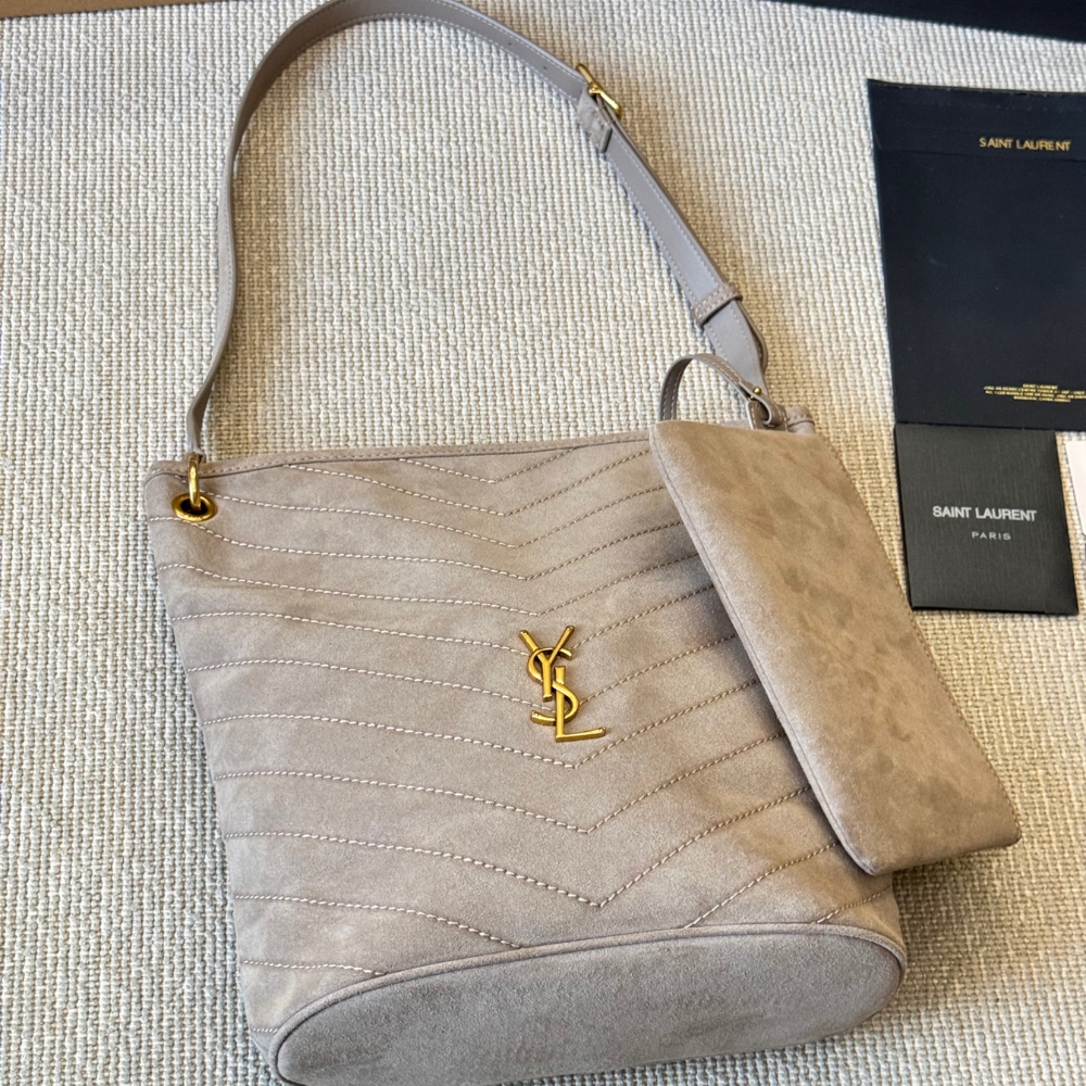 Saint Laurent Niki Supple Bucket In Suede Gray 38Cm - Image 6