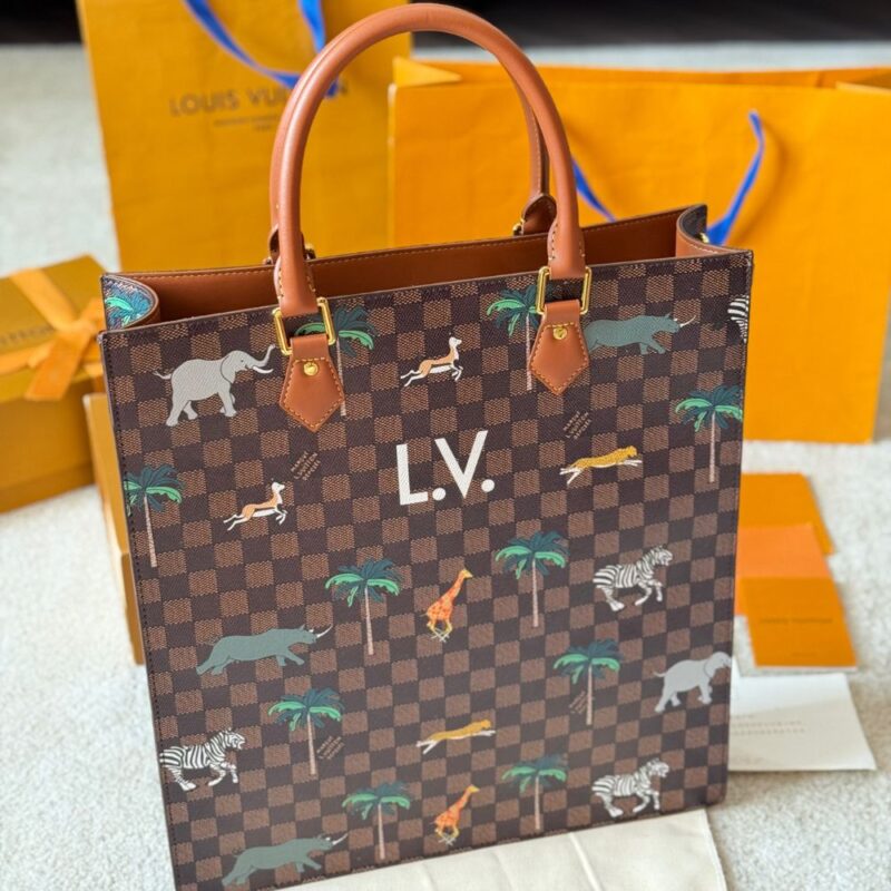 Alternative view of Louis Vuitton Sac Plat x The Darjeeling Limited Damier Brown 40Cm