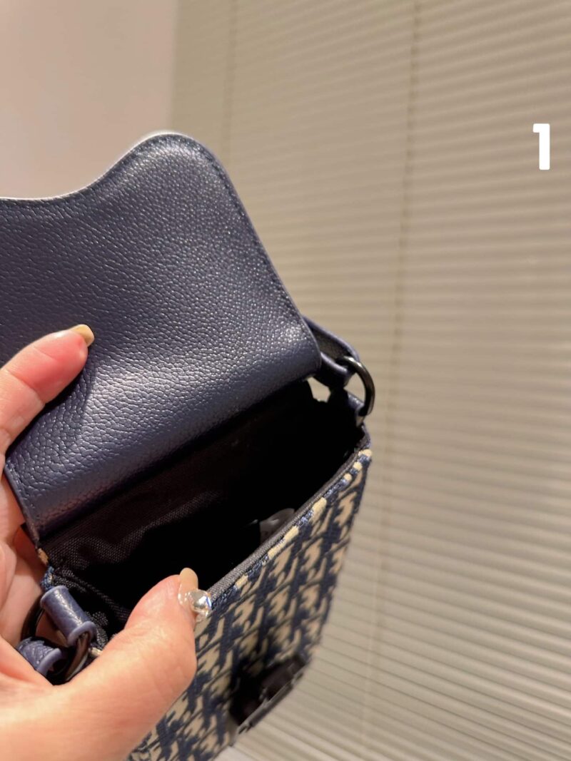 Alternative view of DIOR SADDLE VERTICAL POUCH WITH STRAP OBLIQUE JACQUARD AND DARK BLUE GRAINED CALFSKIN 11CM 2ADCA446YKS H27E