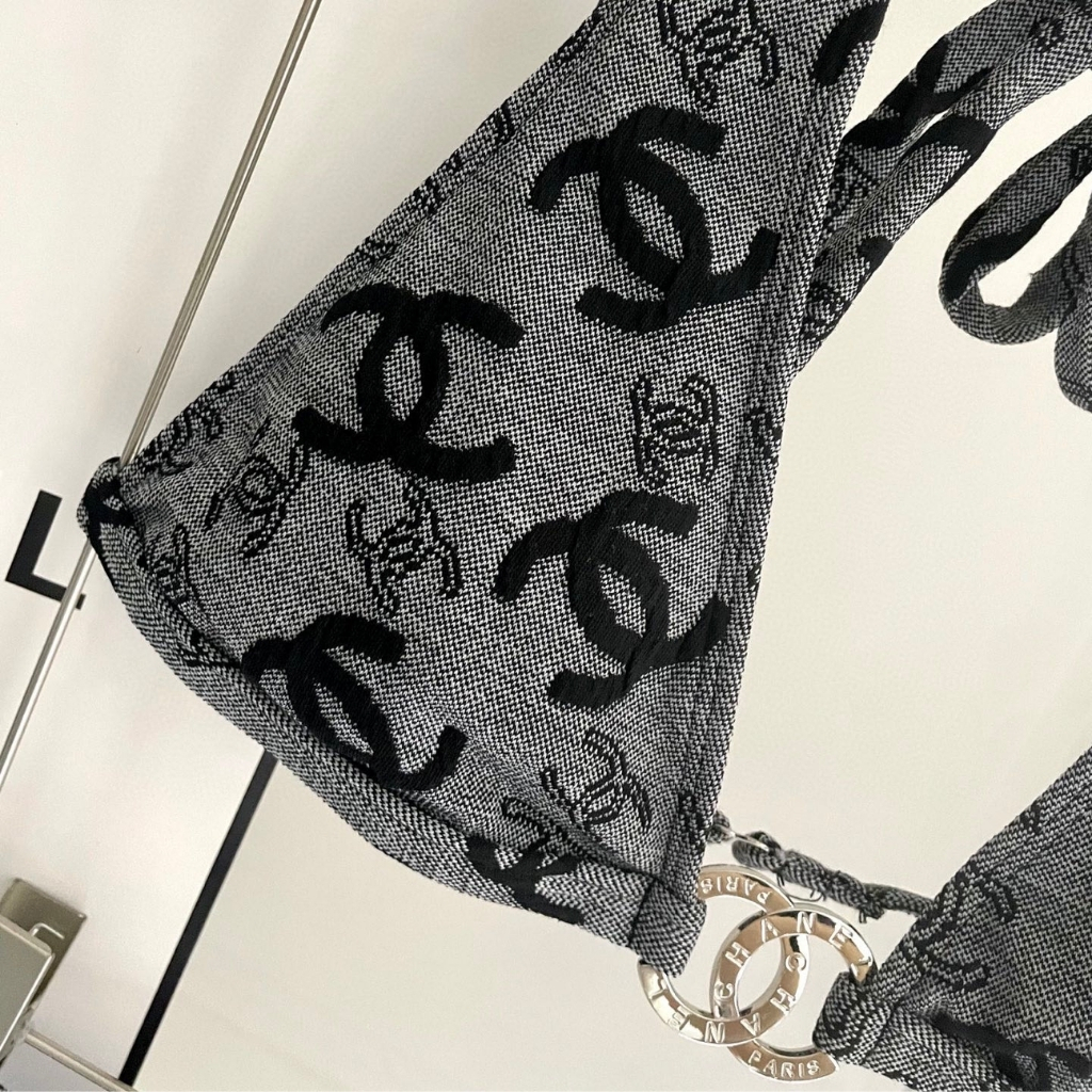 Chanel CC Logo Bikini Set Grey And Black - Image 8