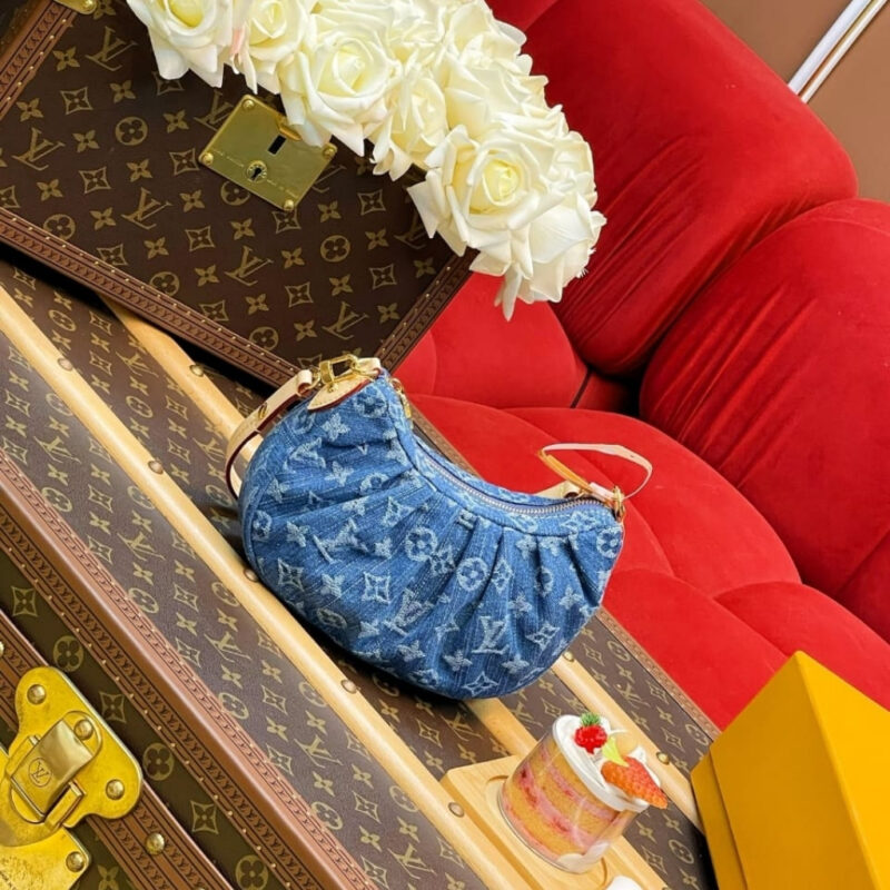 Alternative view of [Super Vip 1:1] Louis Vuitton Pochette Valley Denim Blue 21Cm M13571
