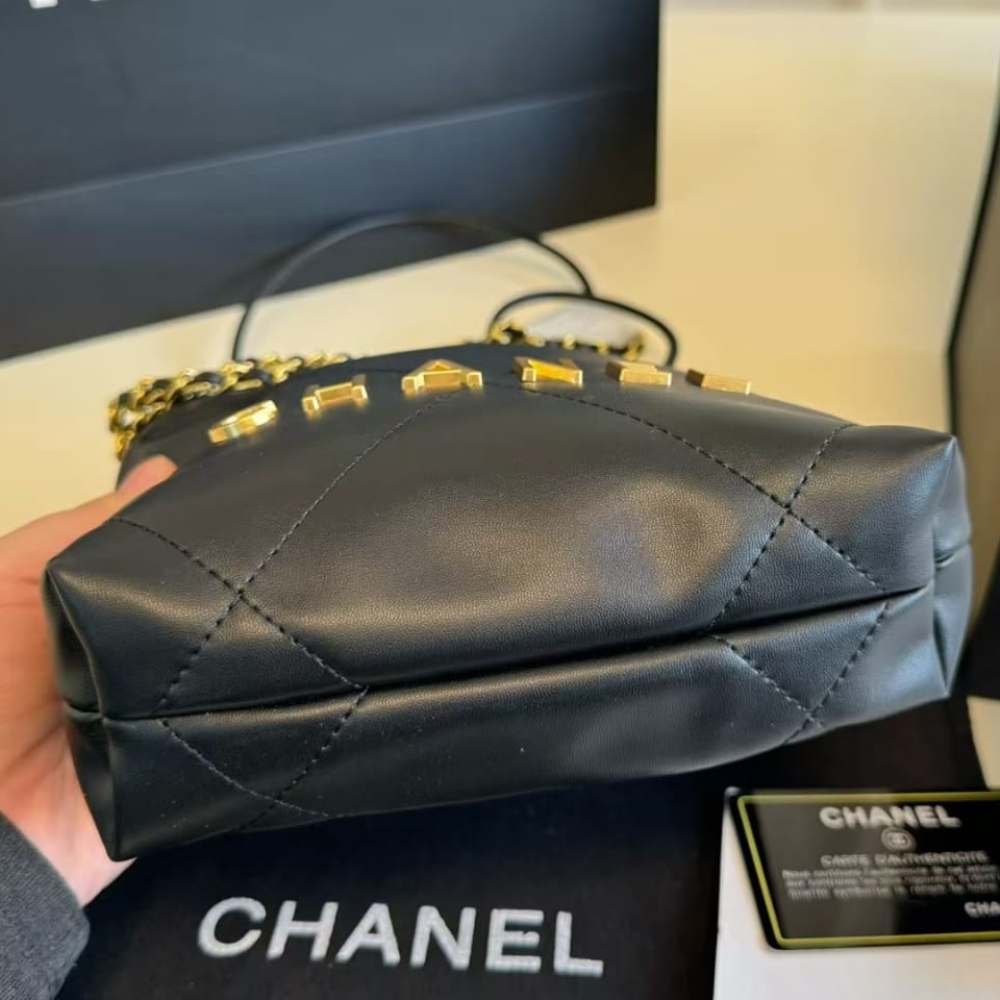 Chanel 22 Mini Handbag Black 23Cm AS3980 B19059 94305 - Image 4