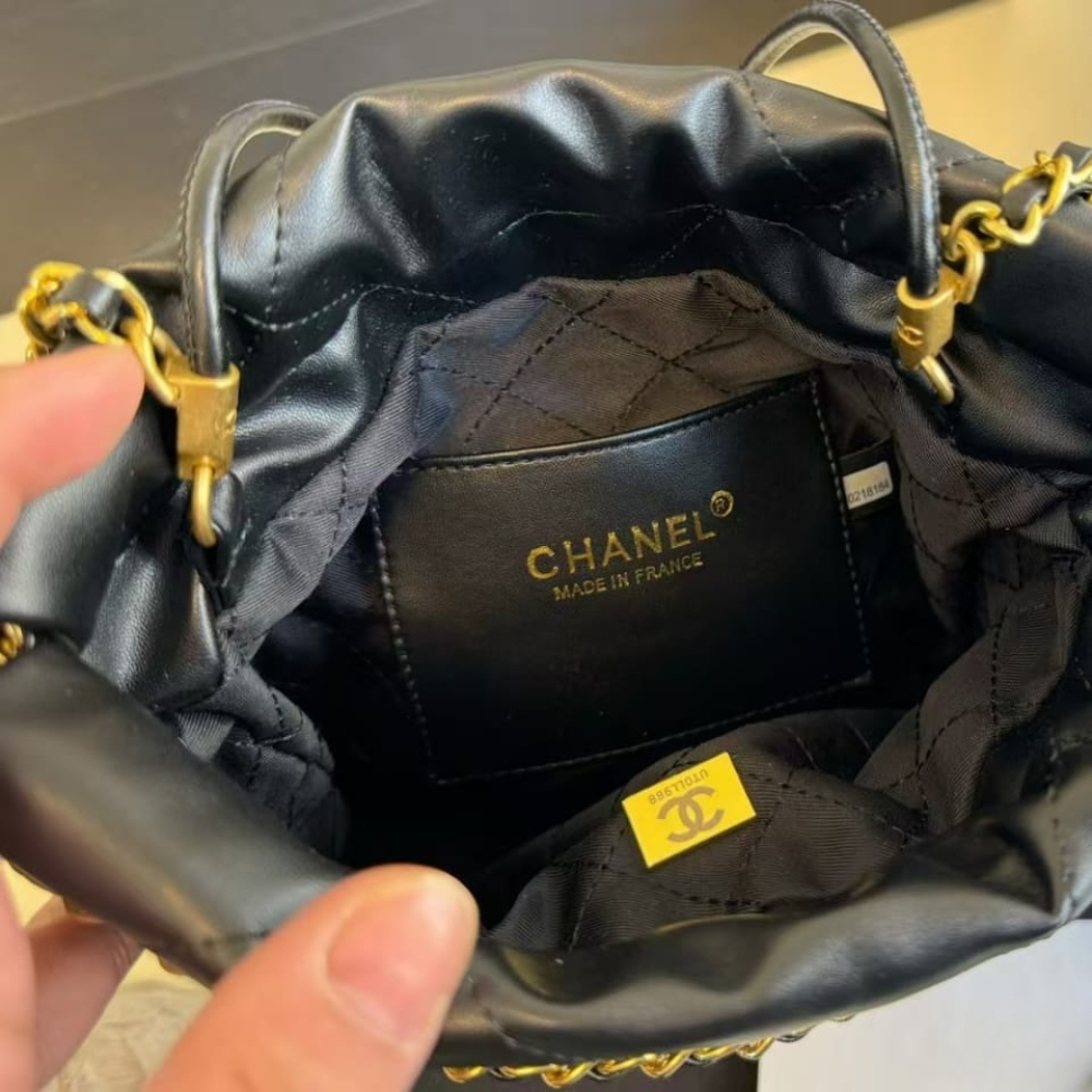 Chanel 22 Mini Handbag Black 23Cm AS3980 B19059 94305 - Image 7