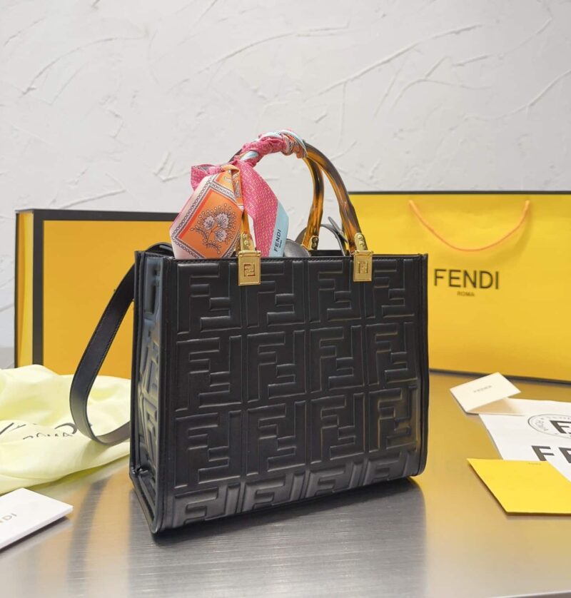 Alternative view of Fendi Sunshine Small Black Leather Shopper 25Cm 8Bh394Amcvf0Kur