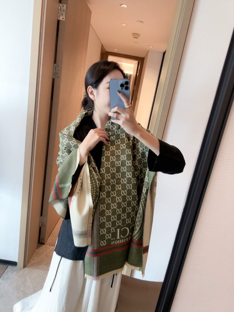 Alternative view of Gucci Gg Jacquard Pattern Knit Scarf Green