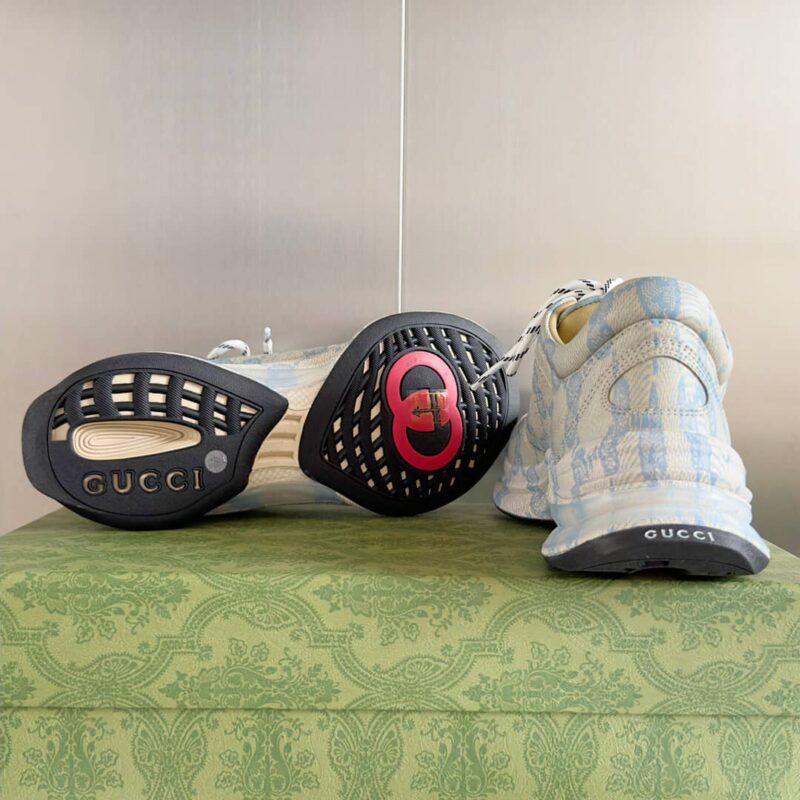 Alternative view of Gucci Run Sneaker 721116 Aabeb 4060