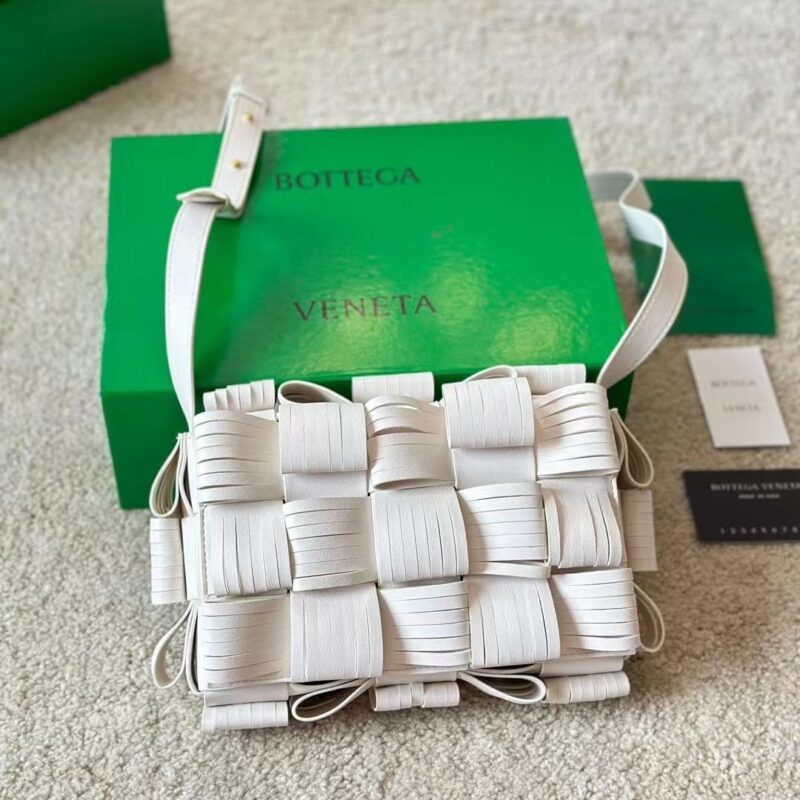 Alternative view of Bottega Veneta Fringe Cassette Crossbody Bag White 22Cm