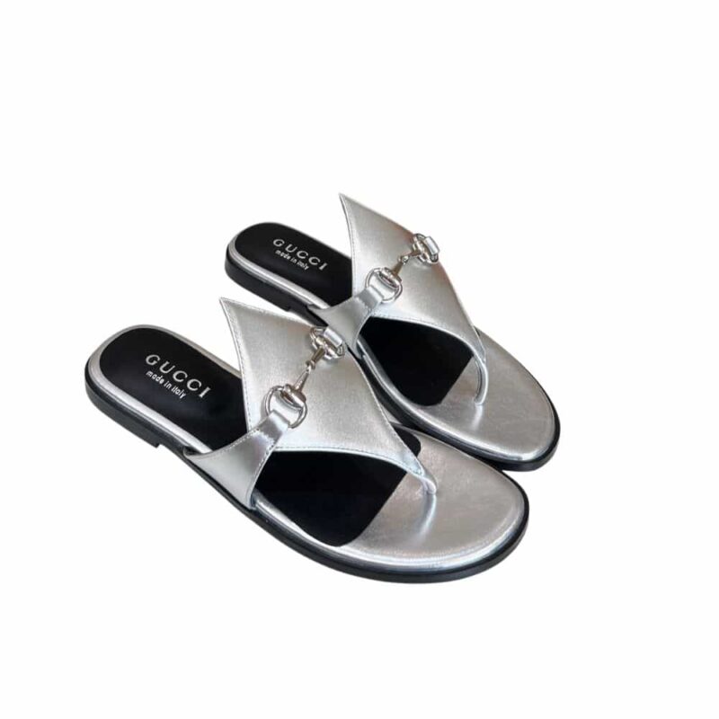 Gucci Women'S Thong Sandal With Horsebit Silver